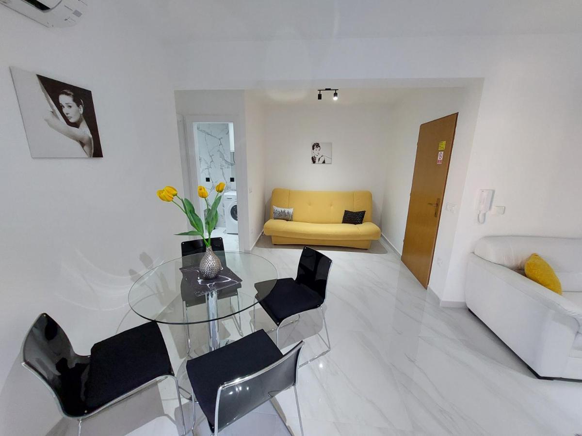 Antunovic Apartment