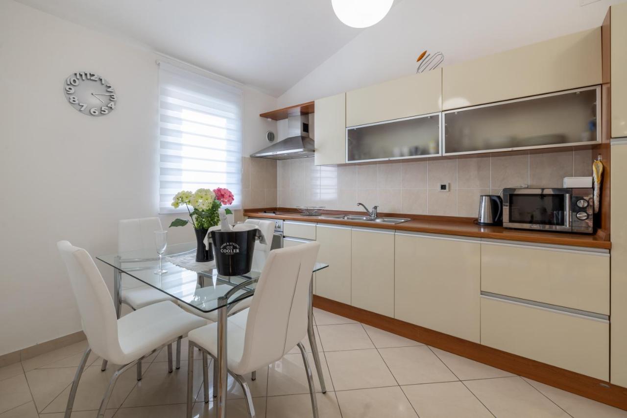 Antunovic Apartment Makarska
